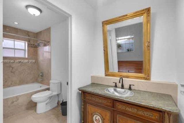 7503 W 34th Ln, Hialeah, FL 33018