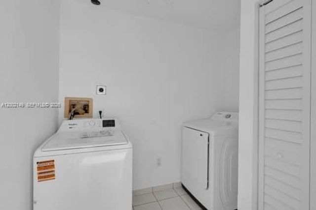 7503 W 34th Ln, Hialeah, FL 33018