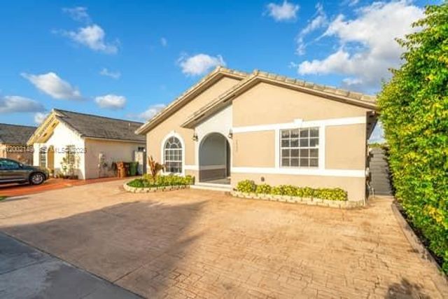 7503 W 34th Ln, Hialeah, FL 33018