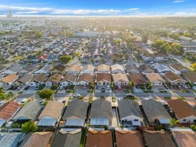 7503 W 34th Ln, Hialeah, FL 33018