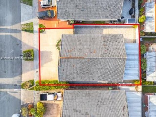 7503 W 34th Ln, Hialeah, FL 33018