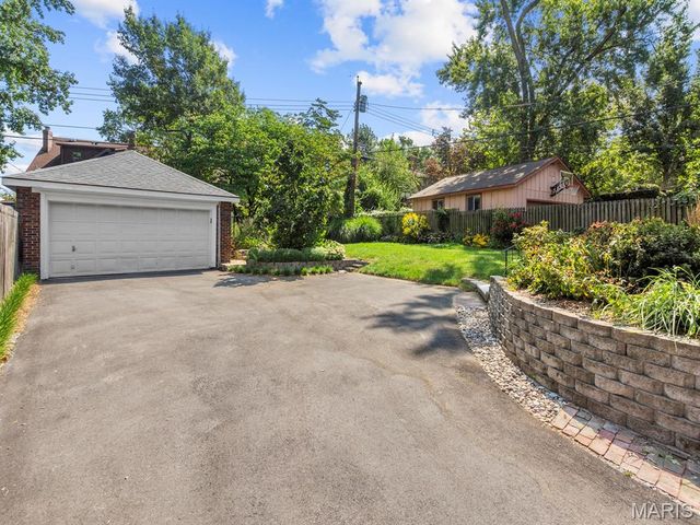 754 Yale Avenue, University City, MO 63130