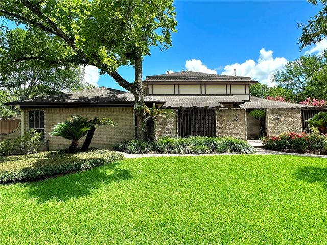 16329 Brook Forest Drive, Houston, TX 77059