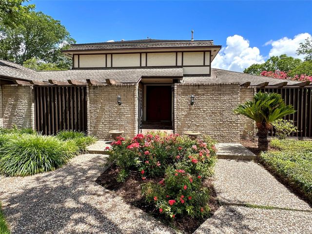 16329 Brook Forest Drive, Houston, TX 77059