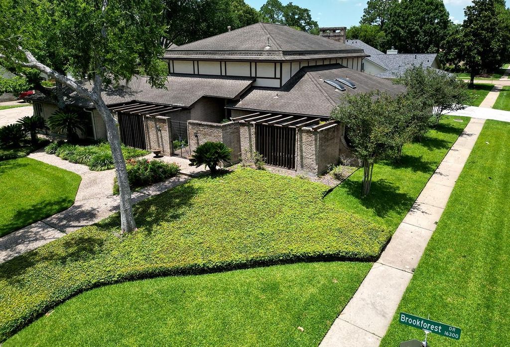 16329 Brook Forest Drive, Houston, TX 77059