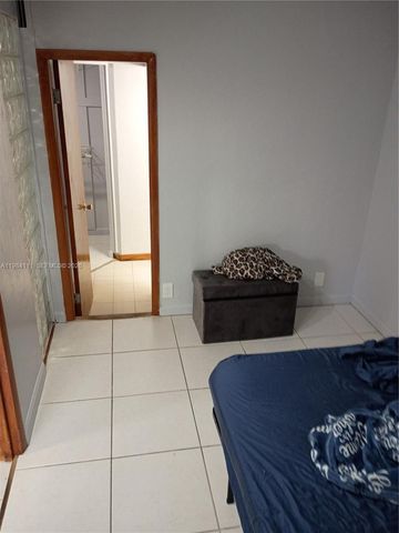 8315 SW 72nd Ave 104B, Miami, FL 33143