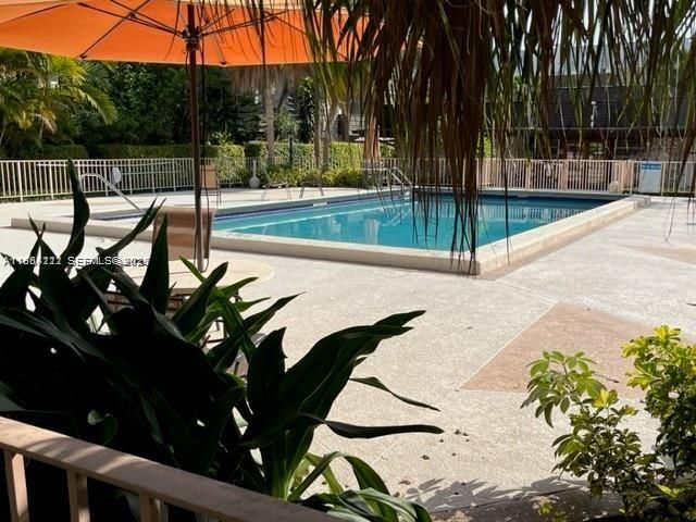8315 SW 72nd Ave 104B, Miami, FL 33143