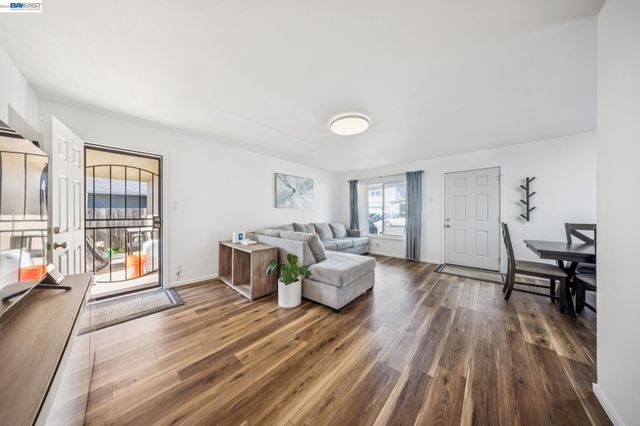 1321 Delwood St, Vallejo, CA 94591