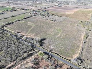 7349 schultz, Elmendorf, TX 78112