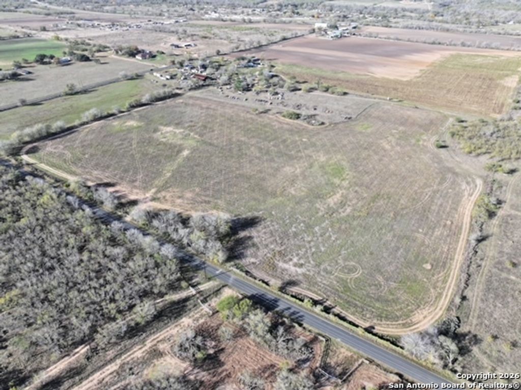 7349 schultz, Elmendorf, TX 78112