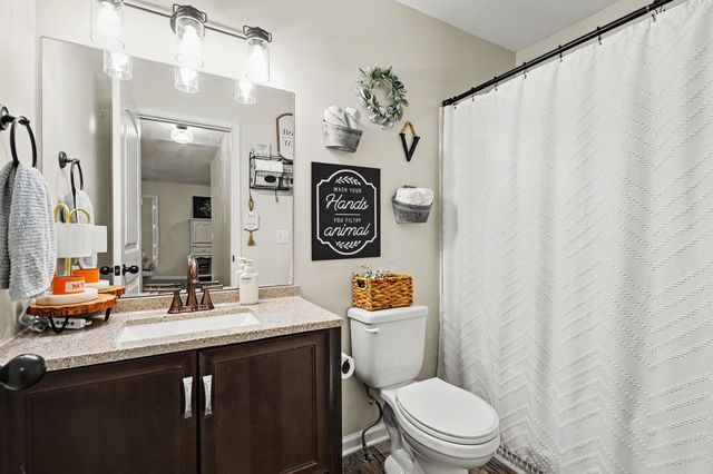 112 Jupiter Dr, Ashland City, TN 37015