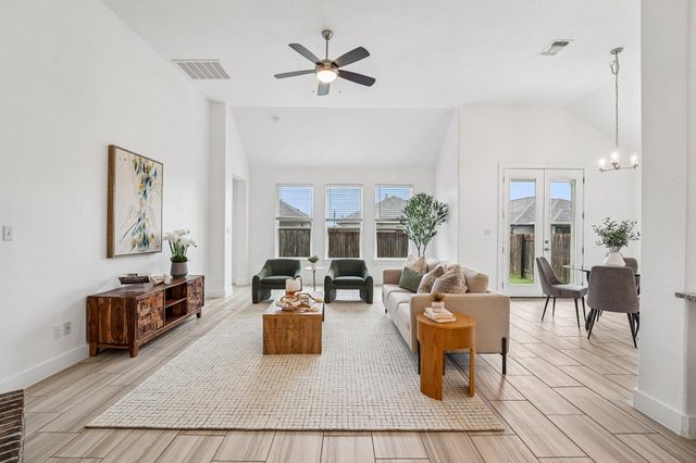 201 Potts ST, Georgetown, TX 78628