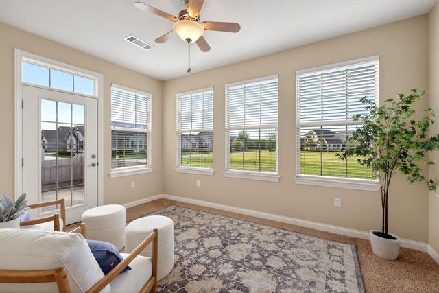 7049 Creekside Circle 7049 Creekside Circle, Fairborn, OH 45324