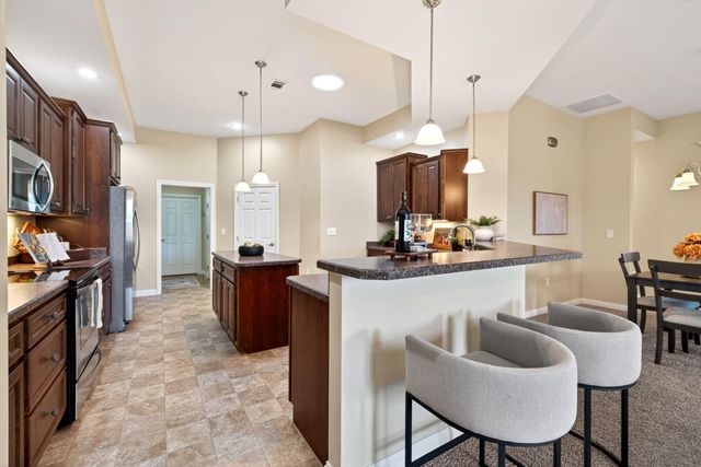 7049 Creekside Circle 7049 Creekside Circle, Fairborn, OH 45324