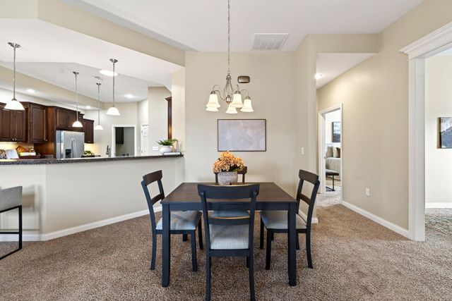 7049 Creekside Circle 7049 Creekside Circle, Fairborn, OH 45324