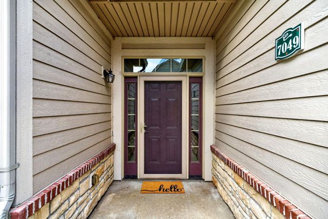 7049 Creekside Circle 7049 Creekside Circle, Fairborn, OH 45324