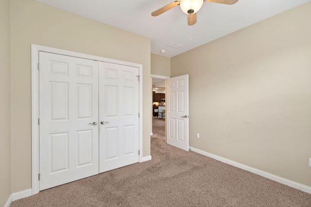 7049 Creekside Circle 7049 Creekside Circle, Fairborn, OH 45324