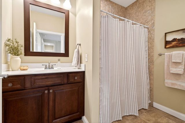 7049 Creekside Circle 7049 Creekside Circle, Fairborn, OH 45324