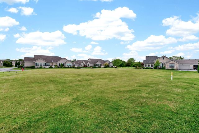 7049 Creekside Circle 7049 Creekside Circle, Fairborn, OH 45324