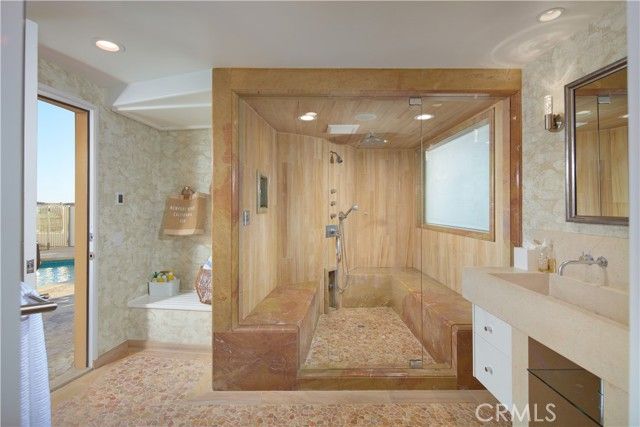 1510 E Oceanfront, Newport Beach, CA 92661