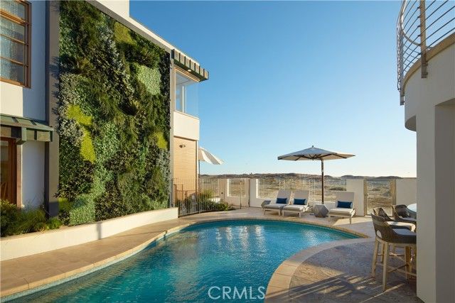 1510 E Oceanfront, Newport Beach, CA 92661