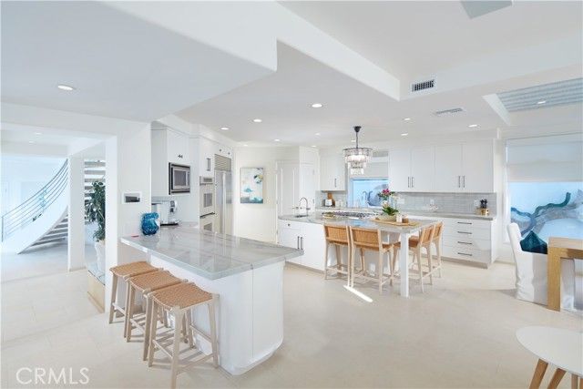 1510 E Oceanfront, Newport Beach, CA 92661