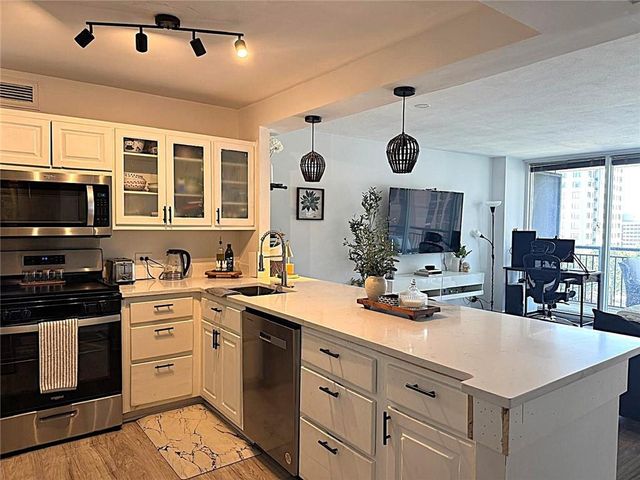 620 Peachtree Street NE 909, Atlanta, GA 30308