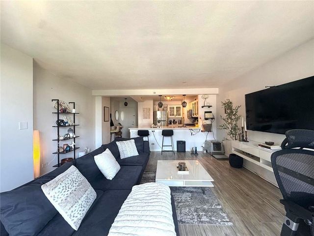 620 Peachtree Street NE 909, Atlanta, GA 30308