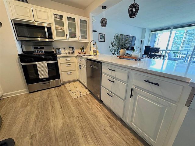 620 Peachtree Street NE 909, Atlanta, GA 30308