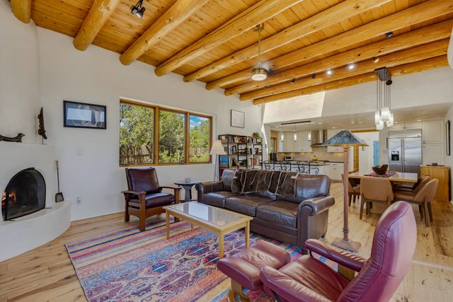 13 Arroyo Vista, Santa Fe, NM 87505