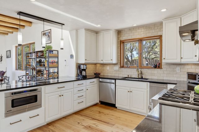 13 Arroyo Vista, Santa Fe, NM 87505