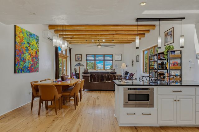 13 Arroyo Vista, Santa Fe, NM 87505