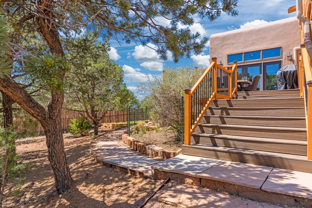 13 Arroyo Vista, Santa Fe, NM 87505