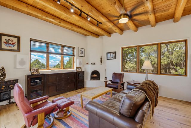 13 Arroyo Vista, Santa Fe, NM 87505