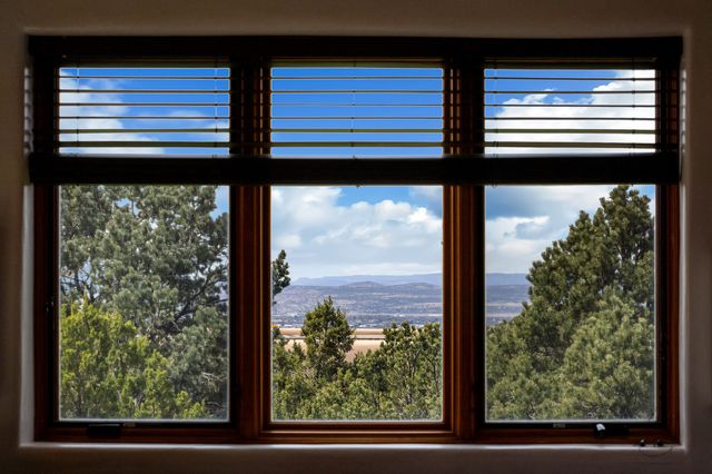 13 Arroyo Vista, Santa Fe, NM 87505