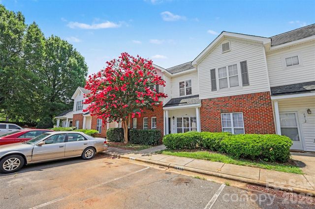 6414 Mallard View Lane, Charlotte, NC 28269