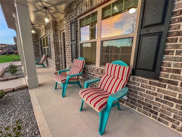 3868 Southfield Court, Loganville, GA 30052