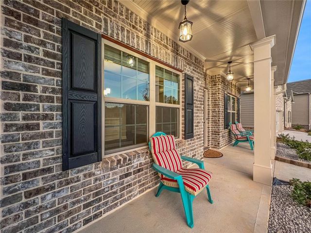 3868 Southfield Court, Loganville, GA 30052