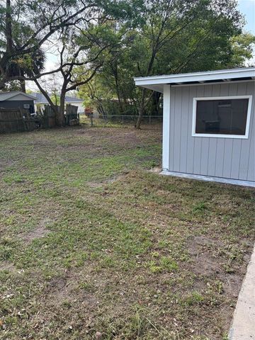 312 W PALMETTO AVENUE, Deland, FL 32720