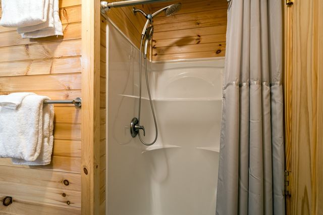 485 Banner Circle, Ellijay, GA 30540