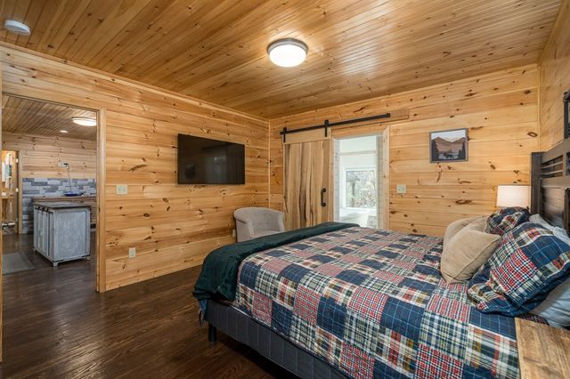 485 Banner Circle, Ellijay, GA 30540