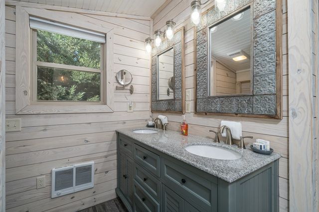 485 Banner Circle, Ellijay, GA 30540