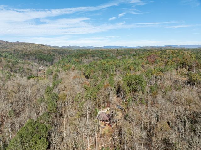 485 Banner Circle, Ellijay, GA 30540