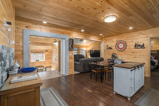 485 Banner Circle, Ellijay, GA 30540