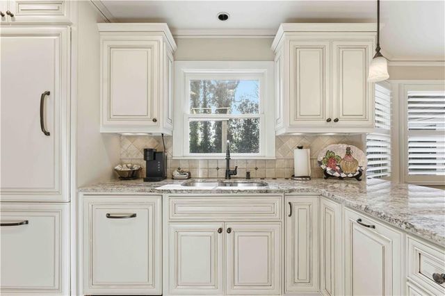 1515 Mosswood Lane SE, Smyrna, GA 30082