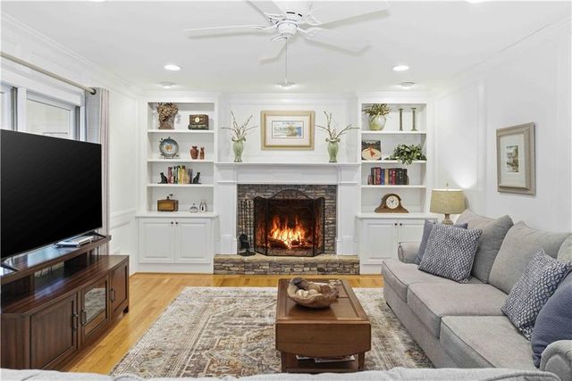 1515 Mosswood Lane SE, Smyrna, GA 30082