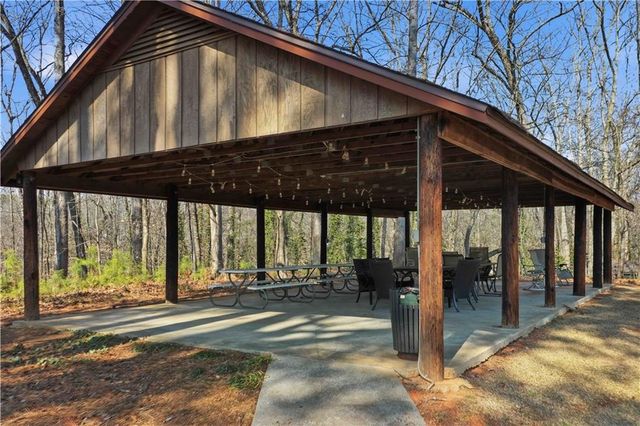 1515 Mosswood Lane SE, Smyrna, GA 30082