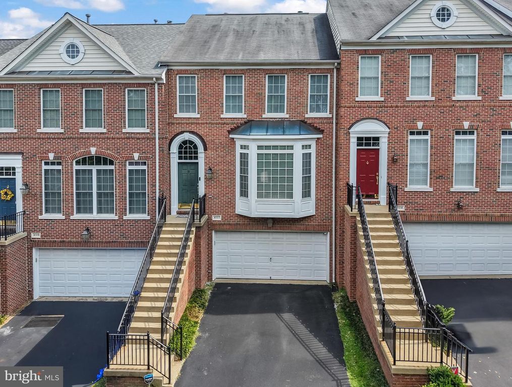 4107 QUIET CROSSING CT, Fairfax, VA 22033