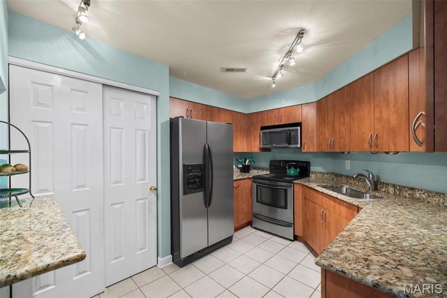 4570 Laclede Avenue 205, St Louis, MO 63108