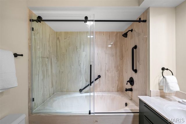 4570 Laclede Avenue 205, St Louis, MO 63108